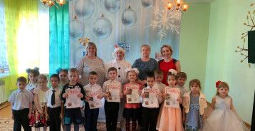 Конкурс чтецов "Зимний калейдоскоп" Конкурс чтецов "Зимний калейдоскоп".